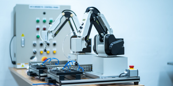 Garras Robóticas a Medida / Manos Robot / Grippers / EOAT Taradell · Diseño y Construcción de Utillajes para Robots