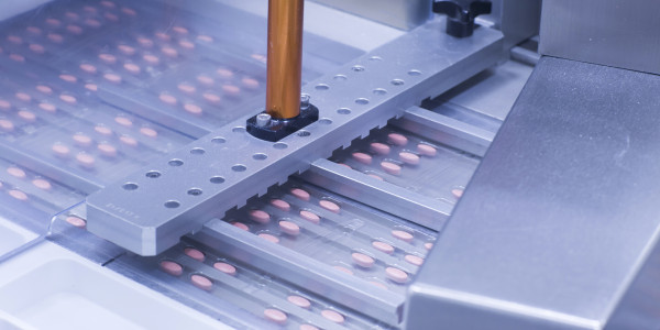 Inteligencia Artificial Industria 4.0 / Deep Learning / IA Sant Feliu Sasserra · Inteligencia Artificial en la Industria Farmacéutica / Electrónica / Alimentaria / Agroalimentaria